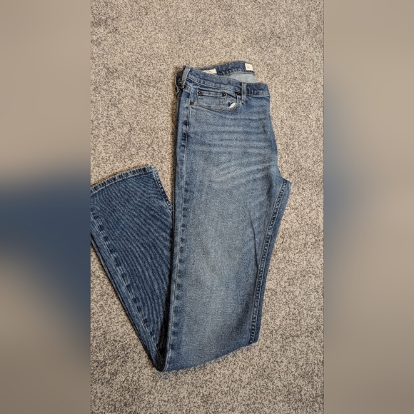 Men's Hollister Slim Straight Epic Flex Jeans. Light Wash. Size is W34 L… - Picture 7 of 12